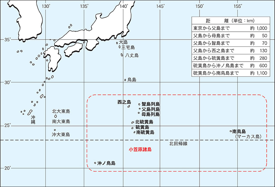 現在、小笠原諸島には父島、母島あわせて約2,900人の人々が暮らしています（2023年12月）。父島・母島間をつなぐのは定期船「ははじま丸」で、所要時間は片道約2時間。（地図の出典：東京都小笠原支庁「管内概要」)